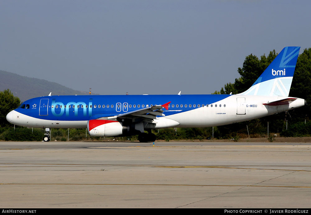 Aircraft Photo of G-MIDU | Airbus A320-232 | BMI - British Midland International | AirHistory.net #655991