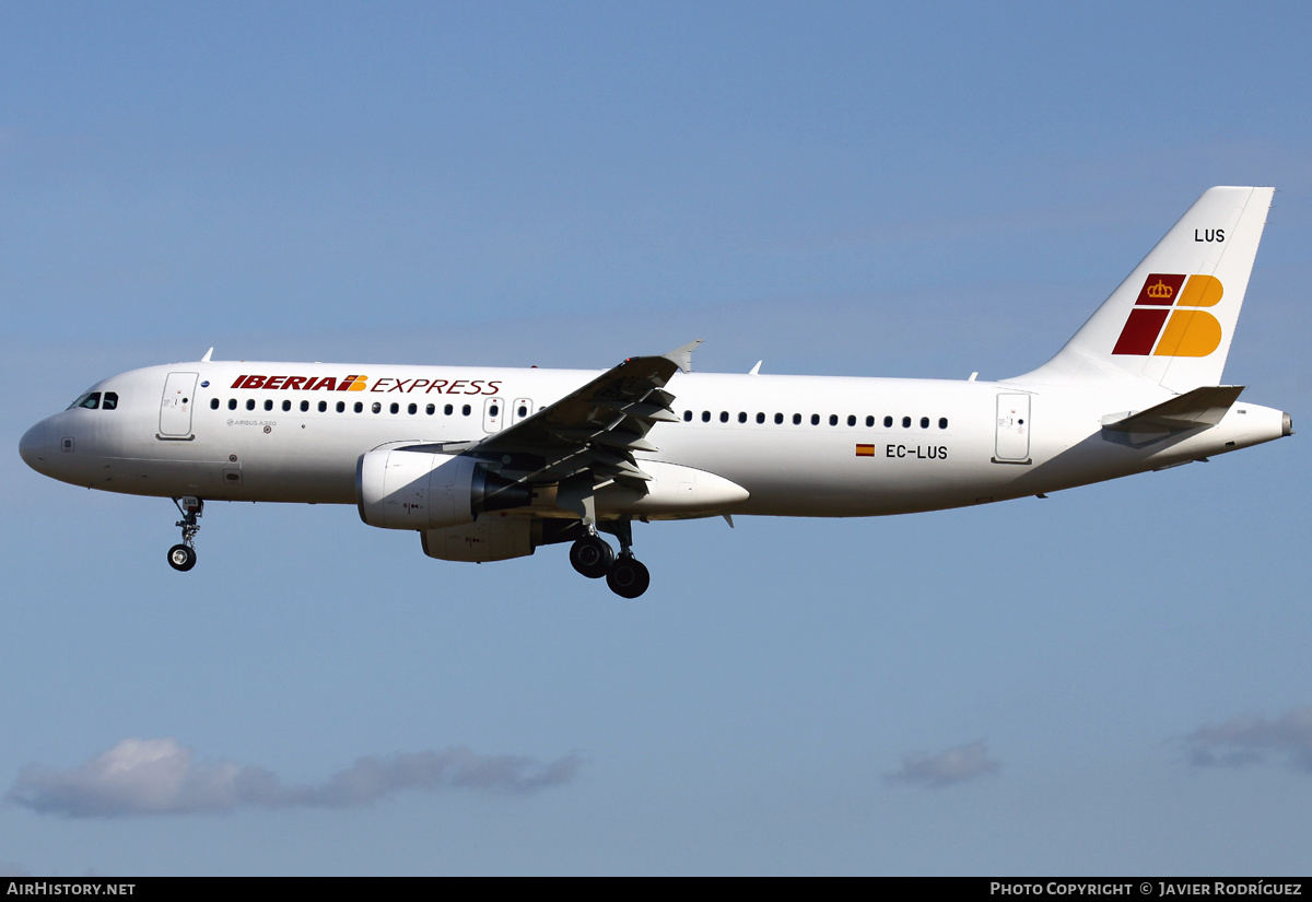 Aircraft Photo of EC-LUS | Airbus A320-216 | Iberia Express | AirHistory.net #655992