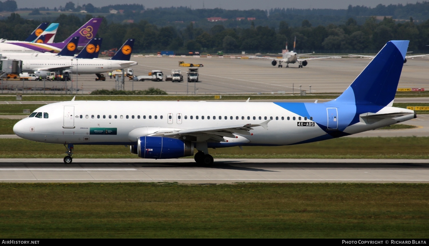 Aircraft Photo of 4X-ABS | Airbus A320-232 | Israir | AirHistory.net #656000