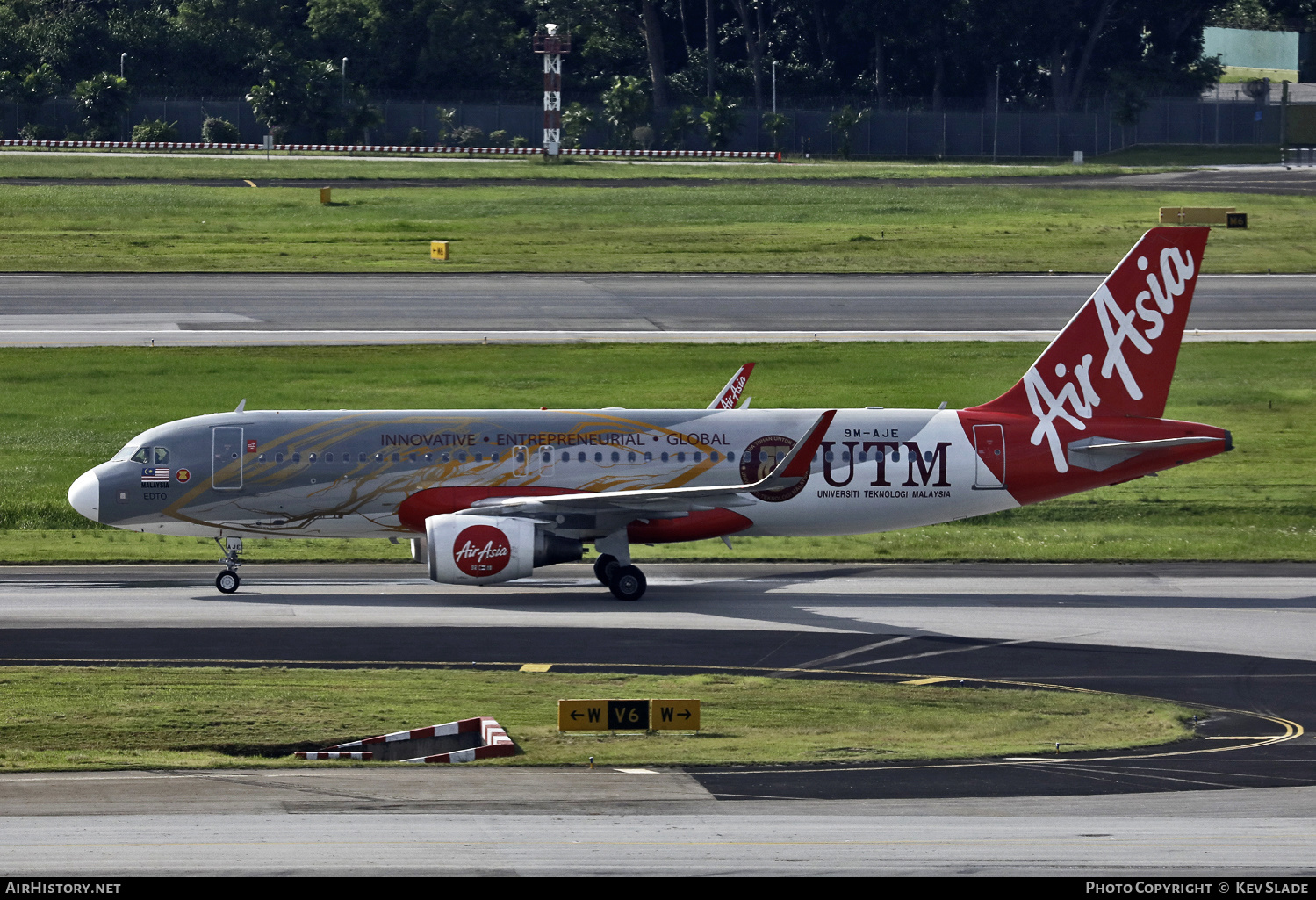 Aircraft Photo of 9M-AJE | Airbus A320-216 | AirAsia | AirHistory.net #656025