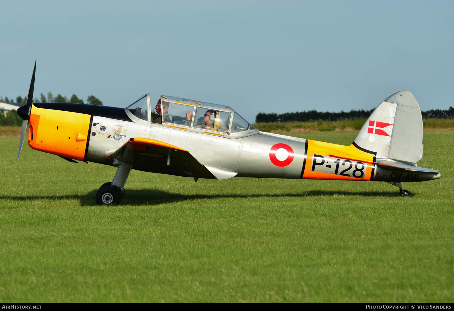 Aircraft Photo of OY-AVL / P-128 | De Havilland DHC-1 Chipmunk Mk22 | Denmark - Air Force | AirHistory.net #656092