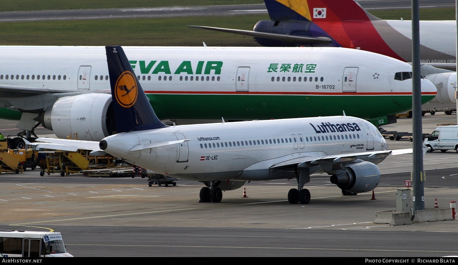 Aircraft Photo of OE-LBZ | Airbus A320-214 | Lufthansa | AirHistory.net #656127