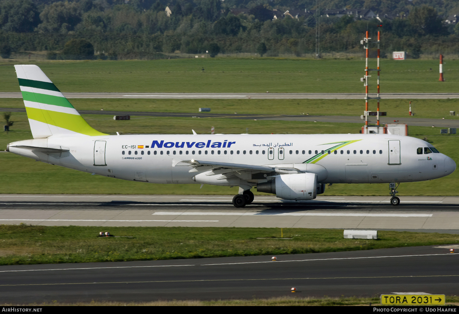 Aircraft Photo of EC-ISI | Airbus A320-214 | Nouvelair Tunisie | AirHistory.net #656199