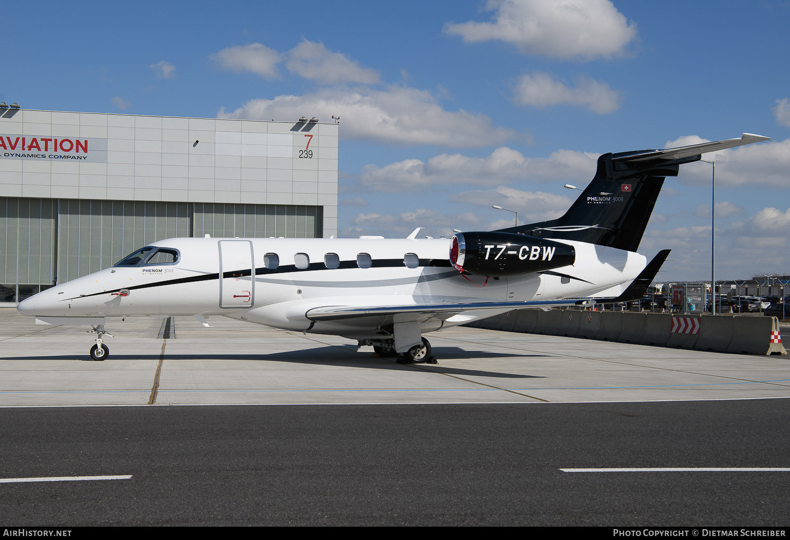 Aircraft Photo of T7-CBW | Embraer EMB-500 Phenom 100 | AirHistory.net #656238