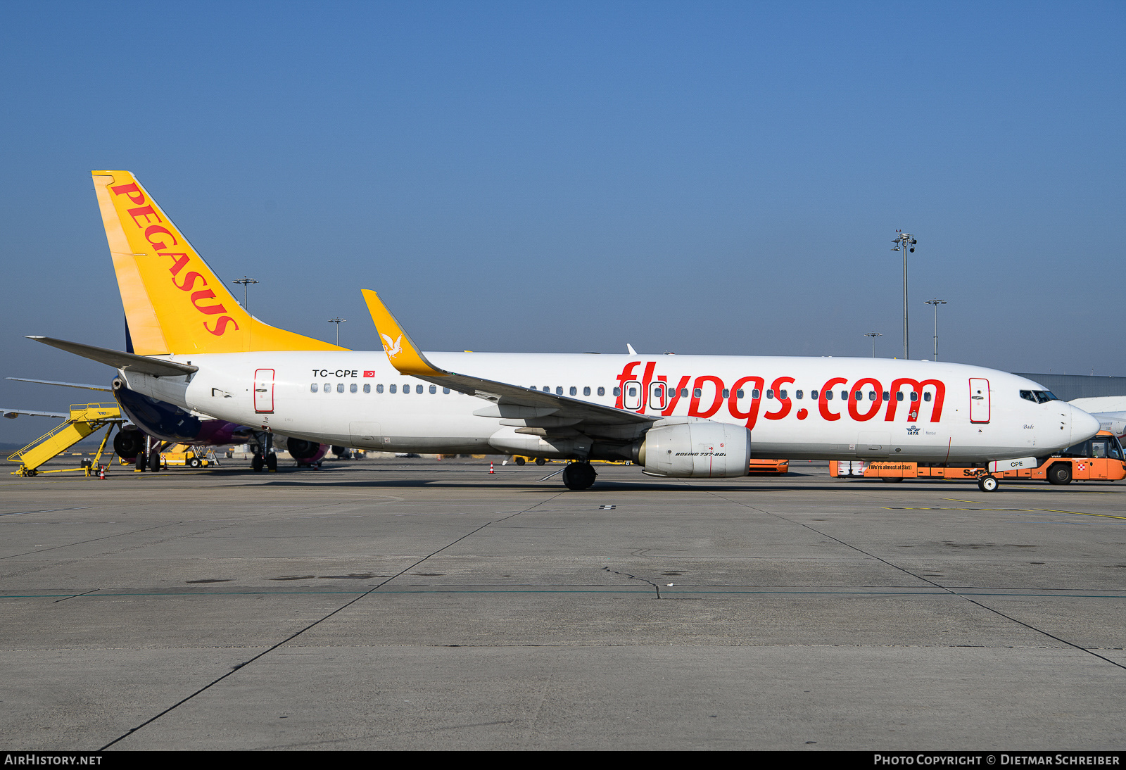 Aircraft Photo of TC-CPE | Boeing 737-82R | Pegasus Airlines | AirHistory.net #656255