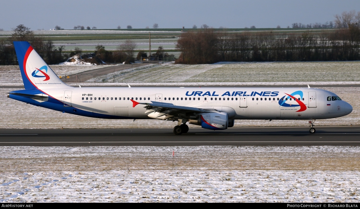 Aircraft Photo of VP-BIH | Airbus A321-211 | Ural Airlines | AirHistory.net #656274