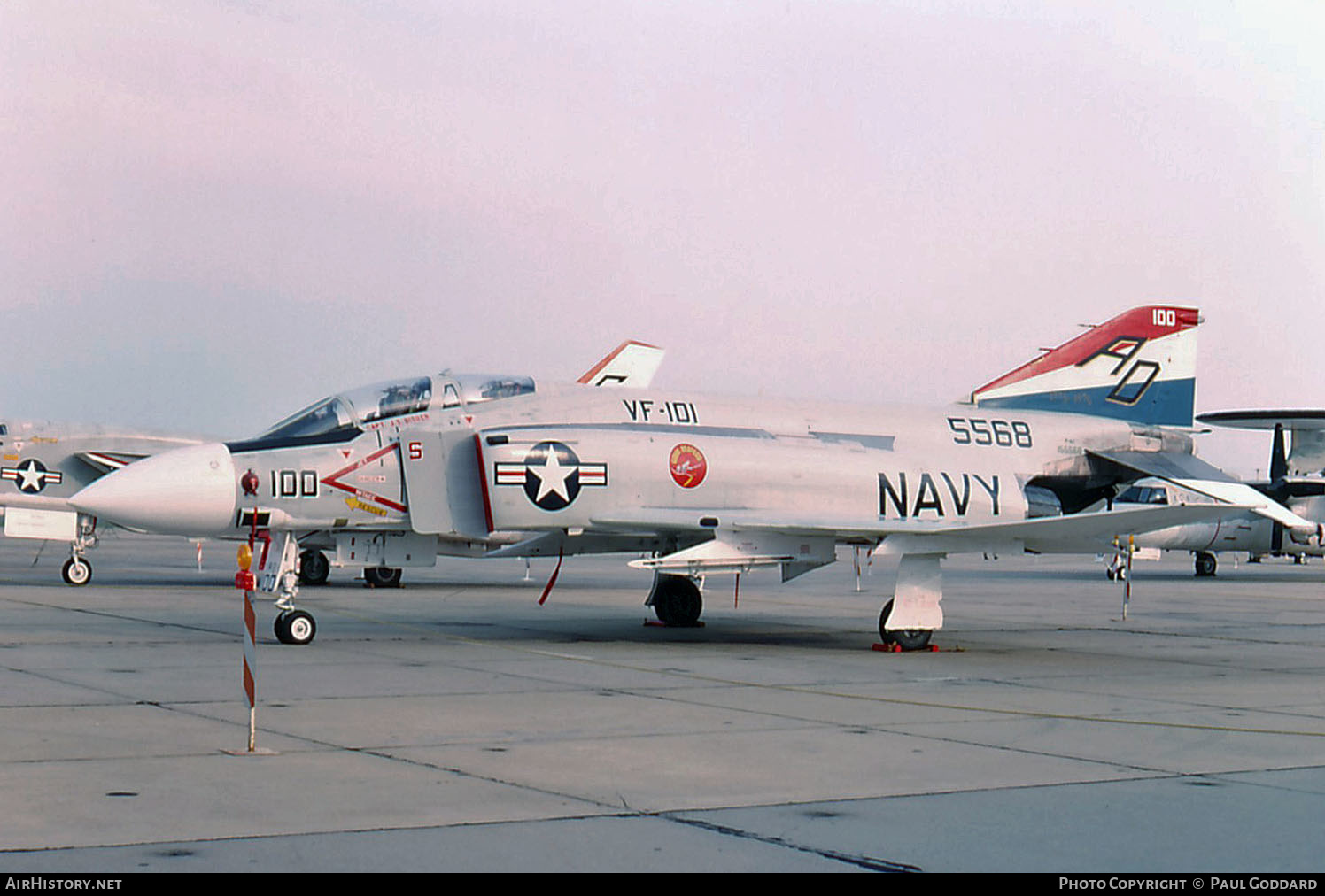 Aircraft Photo of 155568 / 5568 | McDonnell Douglas F-4J Phantom II | USA - Navy | AirHistory.net #656315