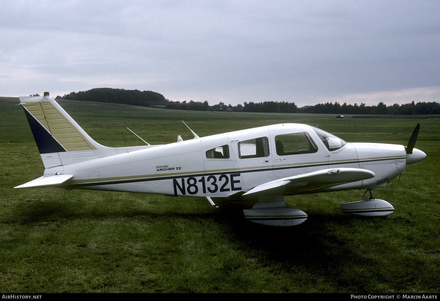 Aircraft Photo of N8132E | Piper PA-28-181 Archer II | AirHistory.net #656396