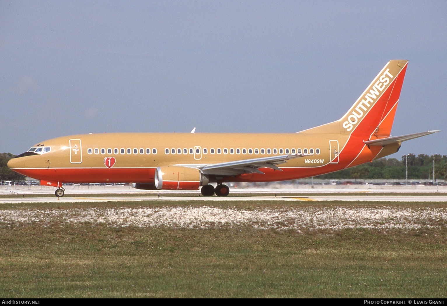 Aircraft Photo of N640SW | Boeing 737-3H4 | Southwest Airlines | AirHistory.net #656483