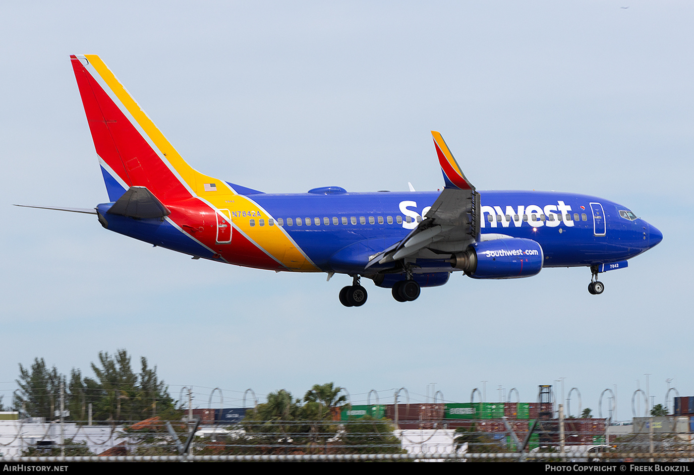Aircraft Photo of N7842A | Boeing 737-73V | Southwest Airlines | AirHistory.net #656489