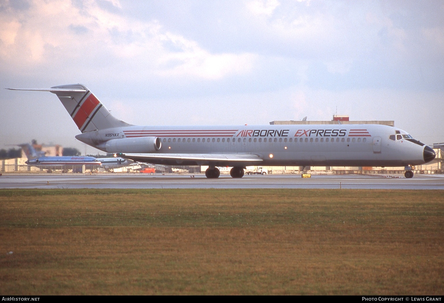 Aircraft Photo of N954AX | McDonnell Douglas DC-9-41/F | Airborne Express | AirHistory.net #656491