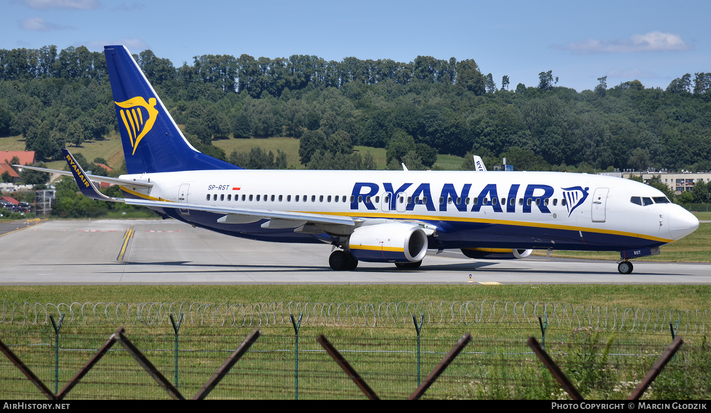 Aircraft Photo of SP-RST | Boeing 737-800 | Ryanair | AirHistory.net #656544