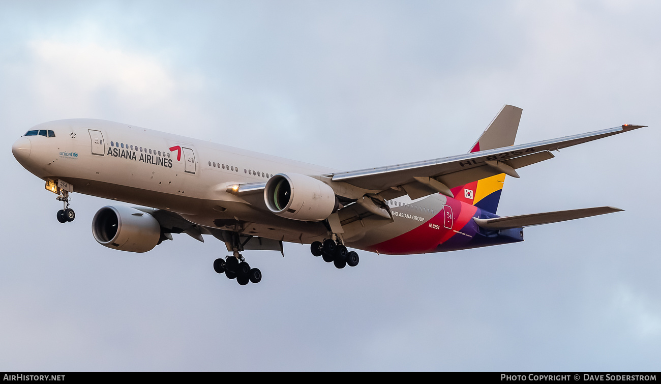 Aircraft Photo of HL8254 | Boeing 777-28E/ER | Asiana Airlines | AirHistory.net #656555