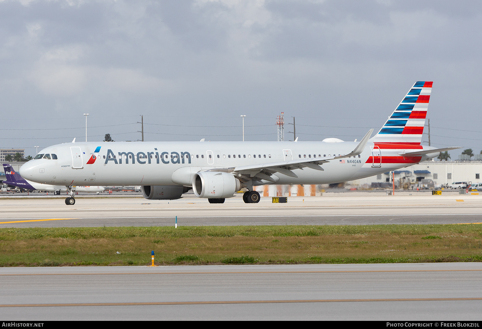 Aircraft Photo of N440AN | Airbus A321-253NX | American Airlines | AirHistory.net #656638