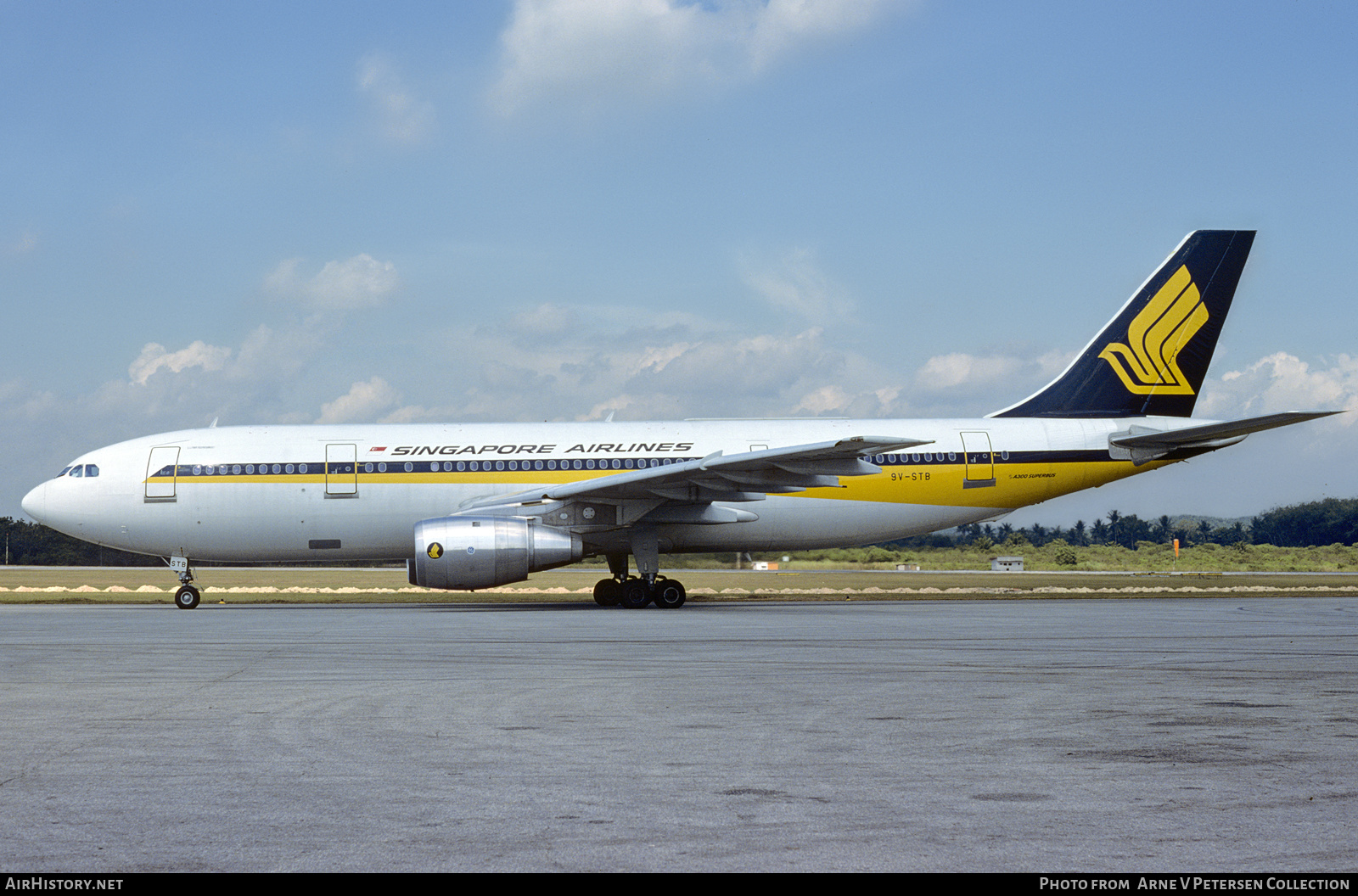 Aircraft Photo of 9V-STB | Airbus A300B4-203 | Singapore Airlines | AirHistory.net #656653