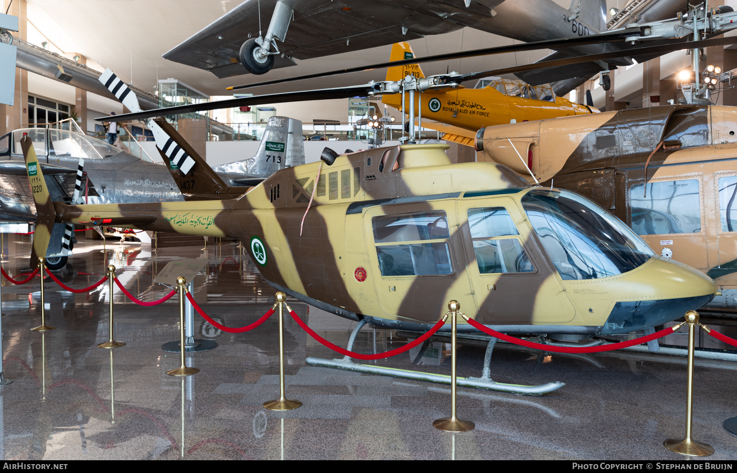 Aircraft Photo of 1220 | Bell 206A JetRanger | Saudi Arabia - Air Force | AirHistory.net #656733