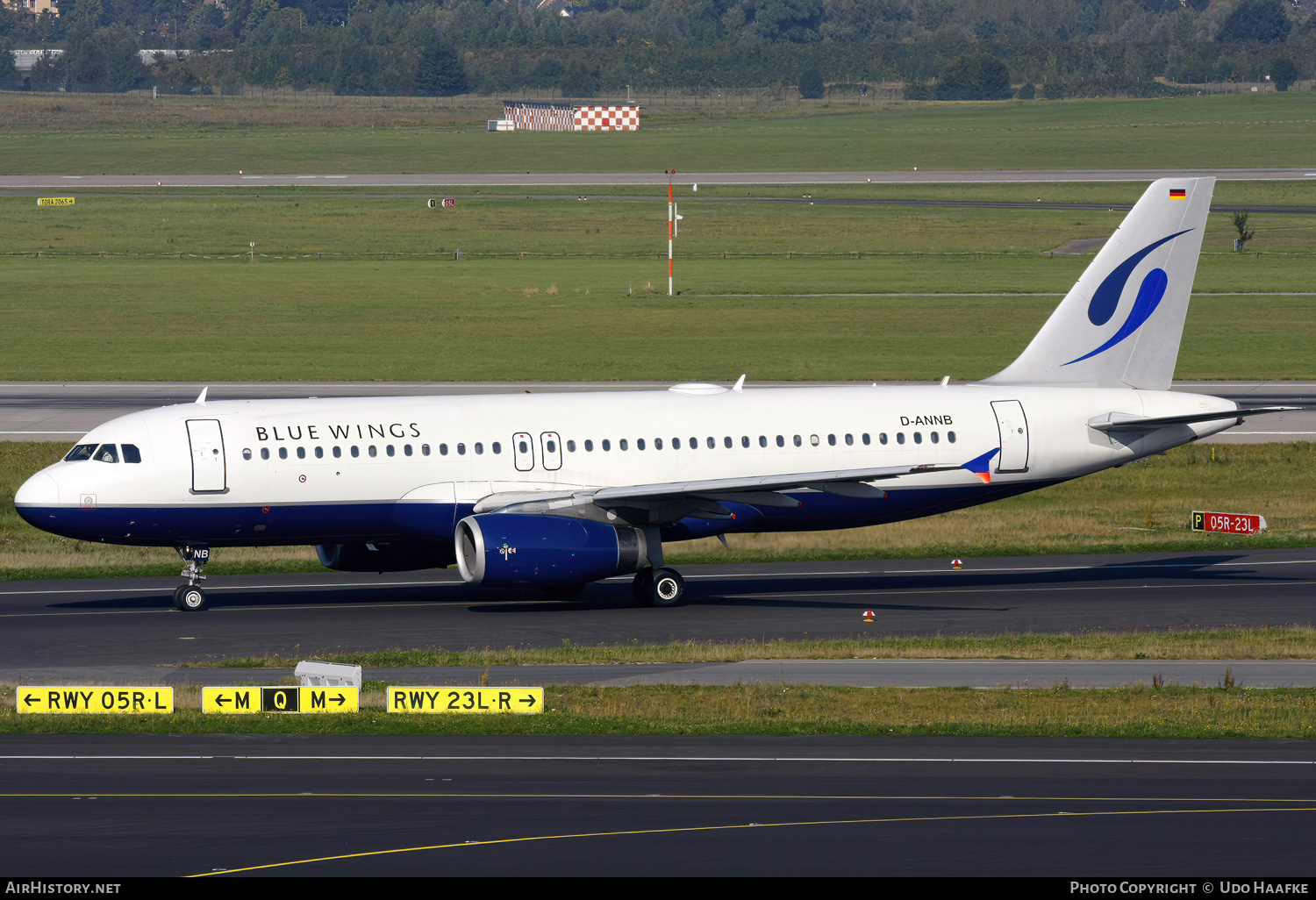 Aircraft Photo of D-ANNB | Airbus A320-232 | Blue Wings | AirHistory.net #656776