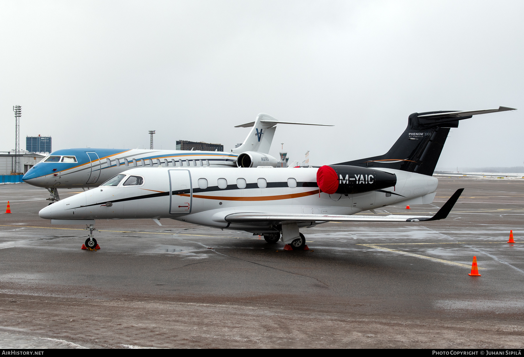 Aircraft Photo of M-YAIC | Embraer EMB-505 Phenom 300E | AirHistory.net #656783