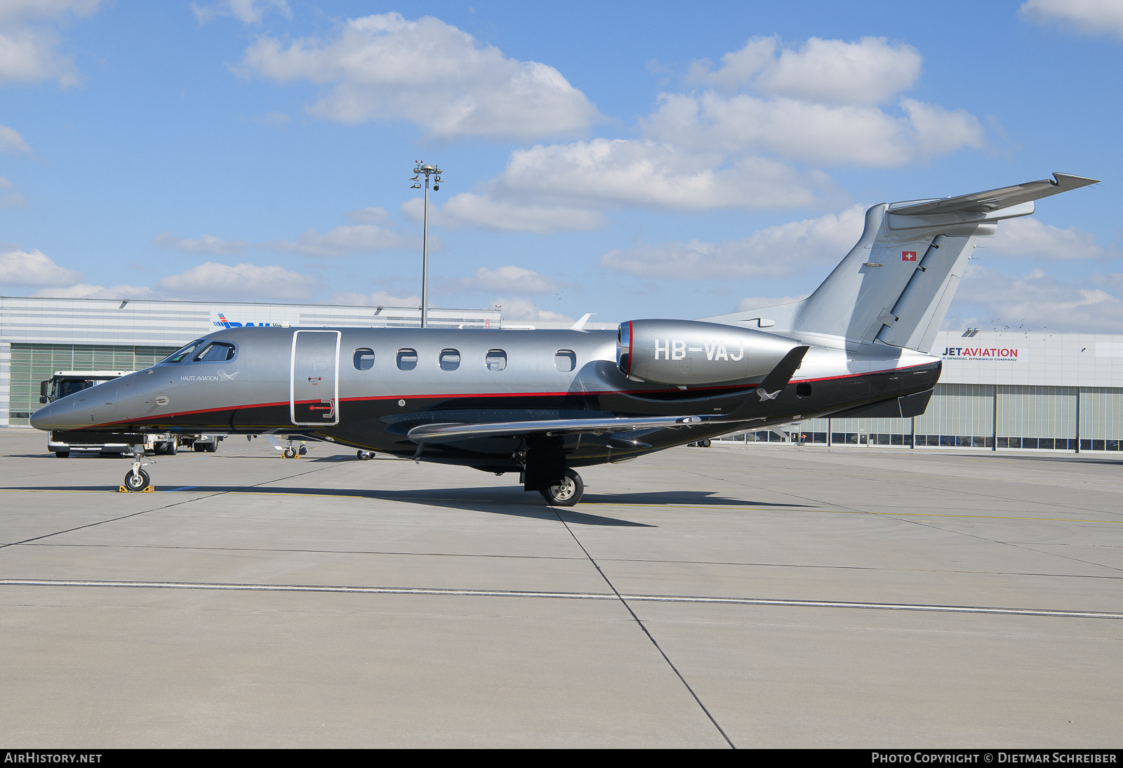 Aircraft Photo of HB-VAJ | Embraer EMB-505 Phenom 300E | Haute Aviation | AirHistory.net #656800