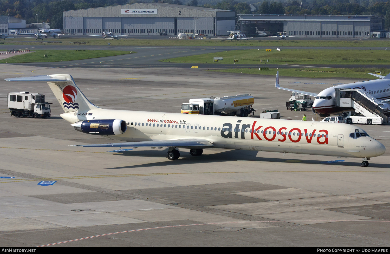 Aircraft Photo of S5-ACC | McDonnell Douglas MD-82 (DC-9-82) | Air Kosova | AirHistory.net #656811