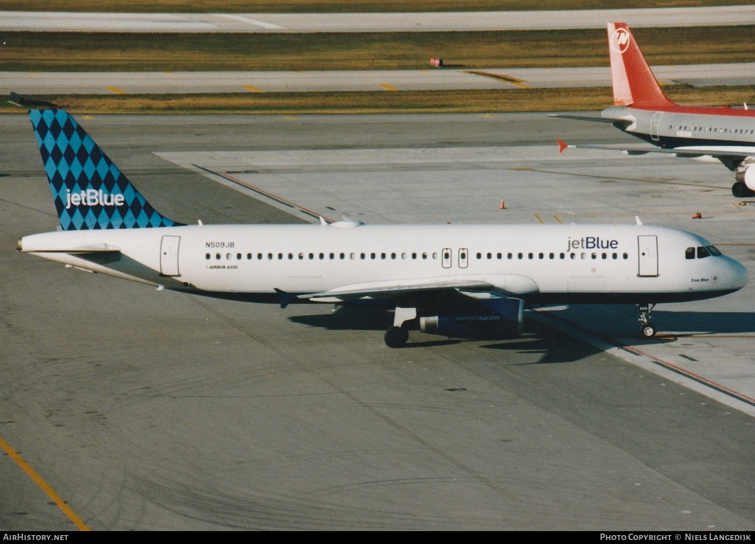 Aircraft Photo of N509JB | Airbus A320-232 | JetBlue Airways | AirHistory.net #656838