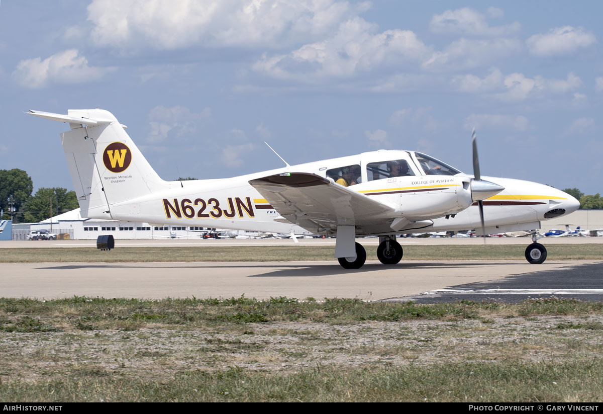Aircraft Photo of N623JN | Piper PA-44-180 Seminole | Western Michigan University - WMU | AirHistory.net #656889