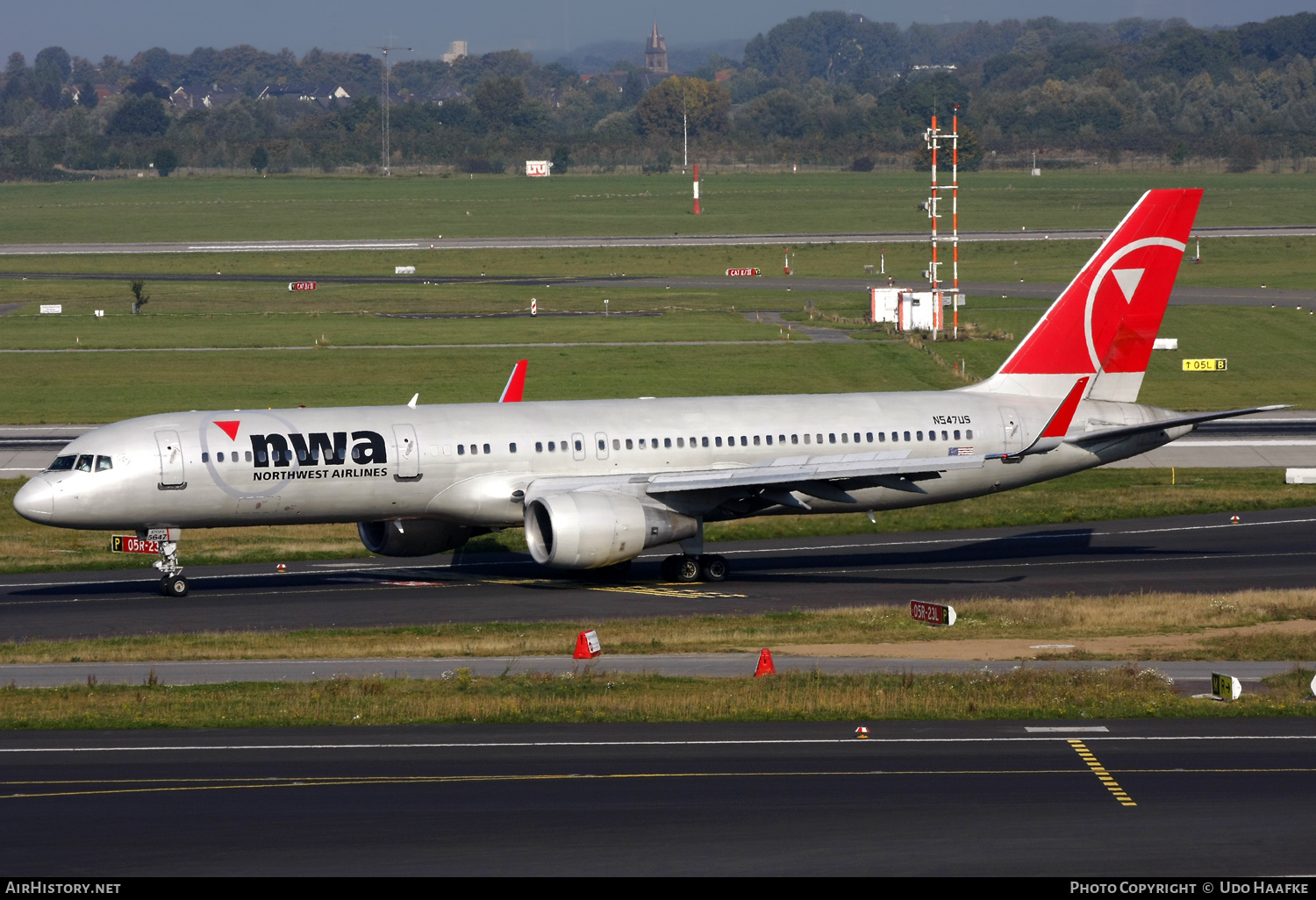 Aircraft Photo of N547US | Boeing 757-251 | Northwest Airlines | AirHistory.net #656896