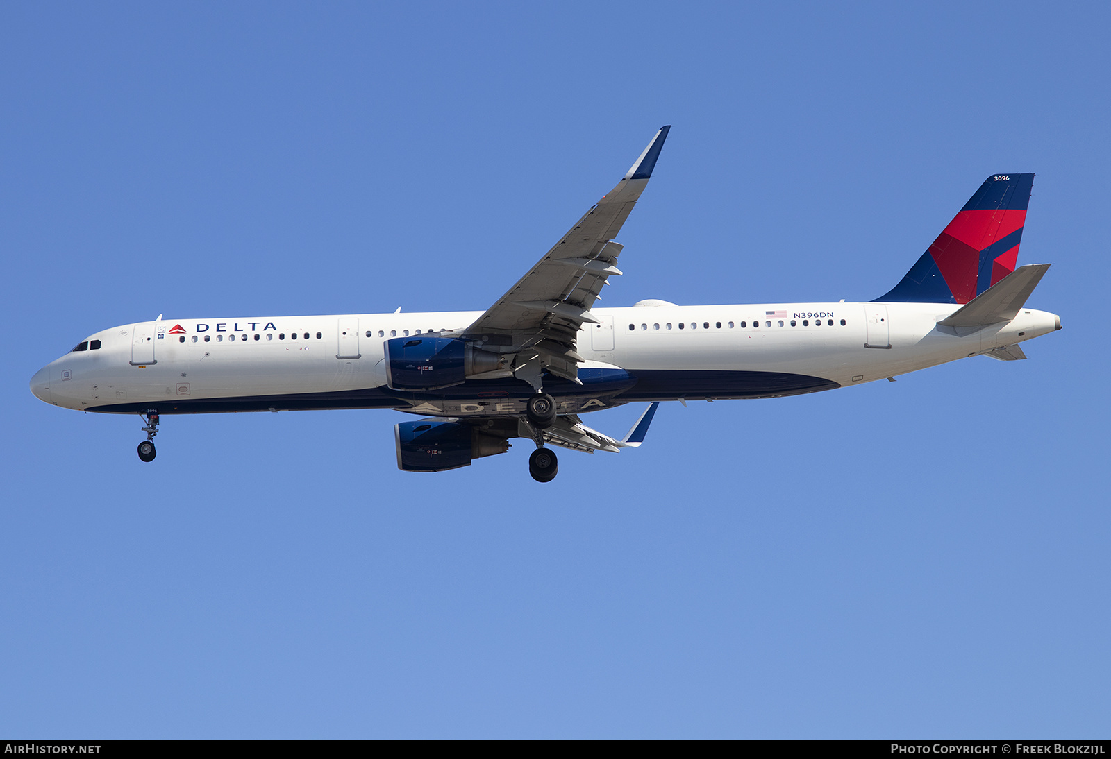 Aircraft Photo of N396DN | Airbus A321-211 | Delta Air Lines | AirHistory.net #656919