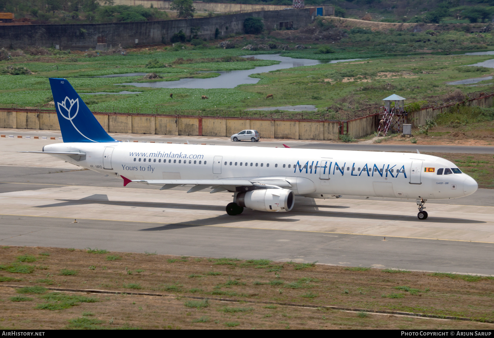Aircraft Photo of 4R-MRD | Airbus A321-231 | Mihin Lanka | AirHistory.net #656954