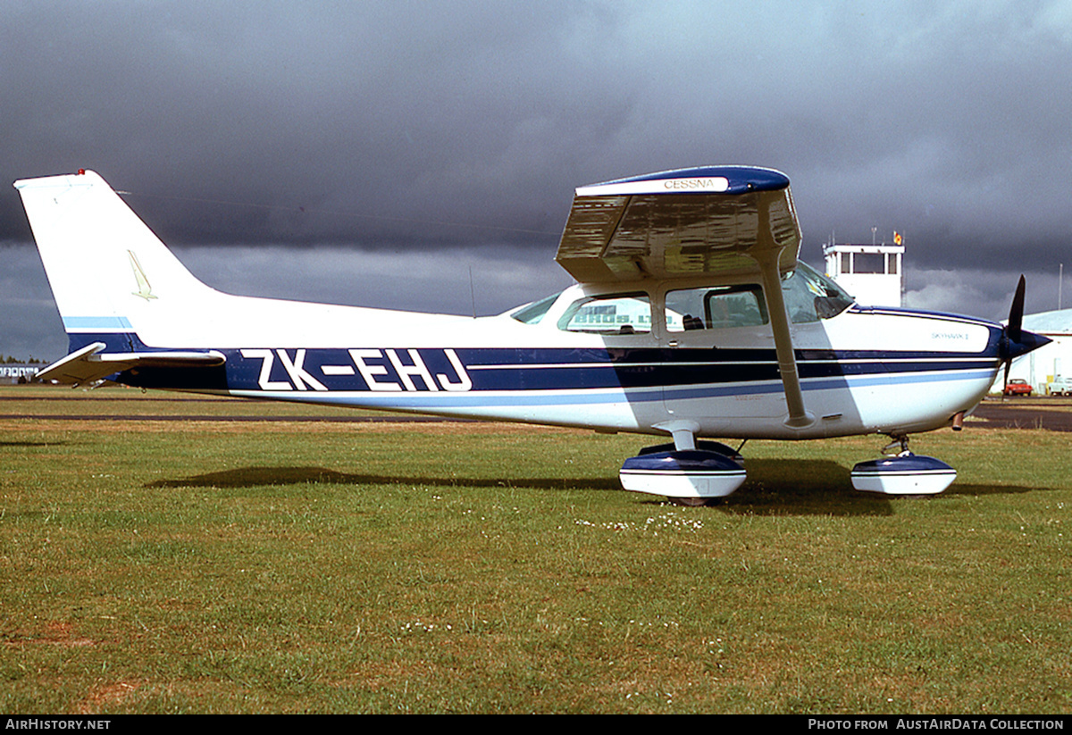 Aircraft Photo of ZK-EHJ | Cessna 172N Skyhawk | AirHistory.net #656958