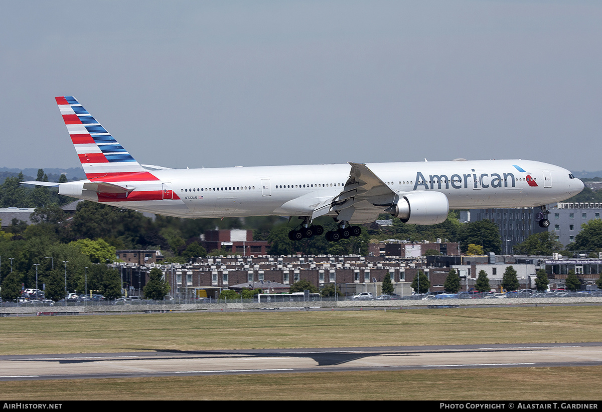 Aircraft Photo of N722AN | Boeing 777-323/ER | American Airlines | AirHistory.net #657009
