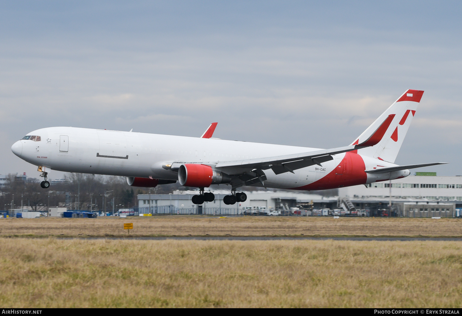 Aircraft Photo of 9H-CAC | Boeing 767-333(BDSF) | AirHistory.net #657022