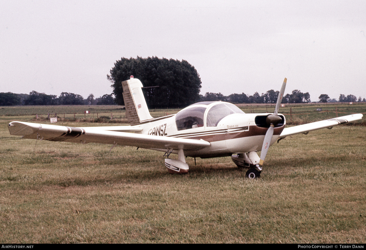 Aircraft Photo of G-AWSZ | Socata MS-894A Rallye Minerva 220 | AirHistory.net #657086