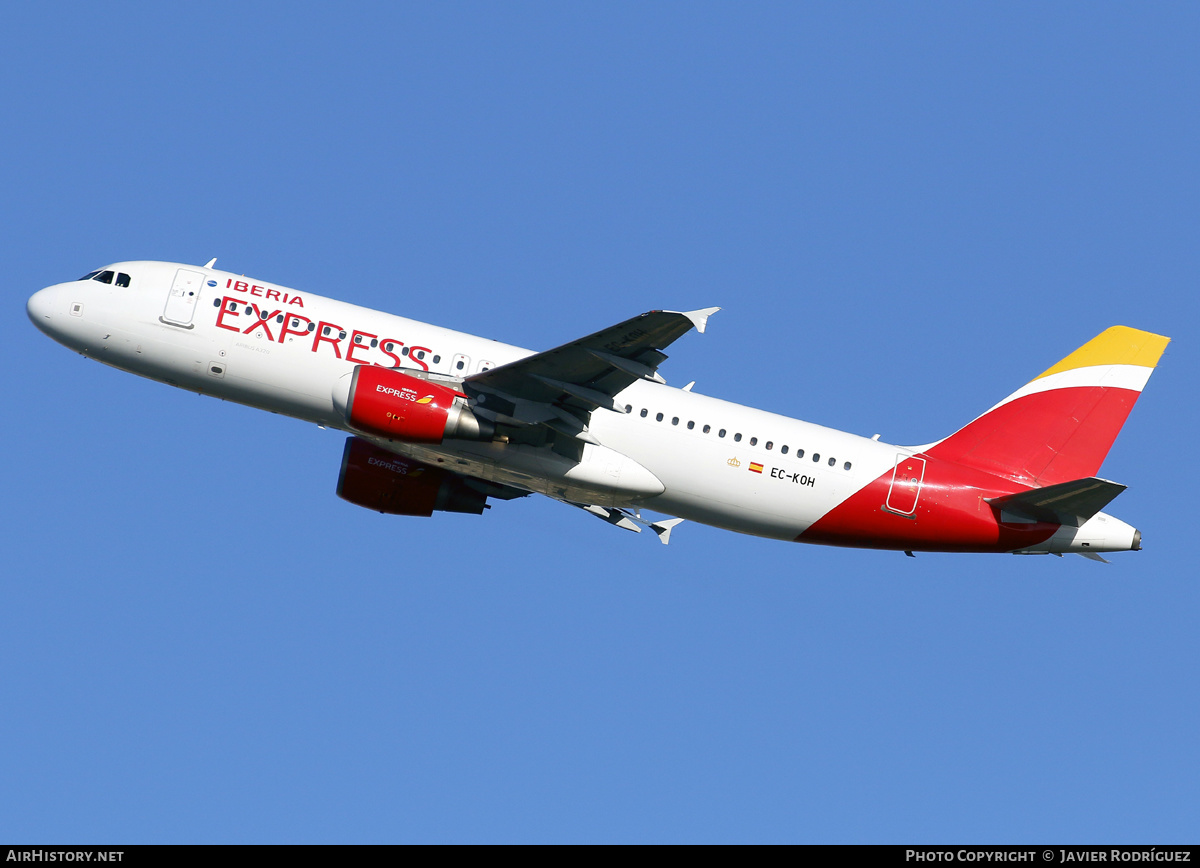 Aircraft Photo of EC-KOH | Airbus A320-214 | Iberia Express | AirHistory.net #657194