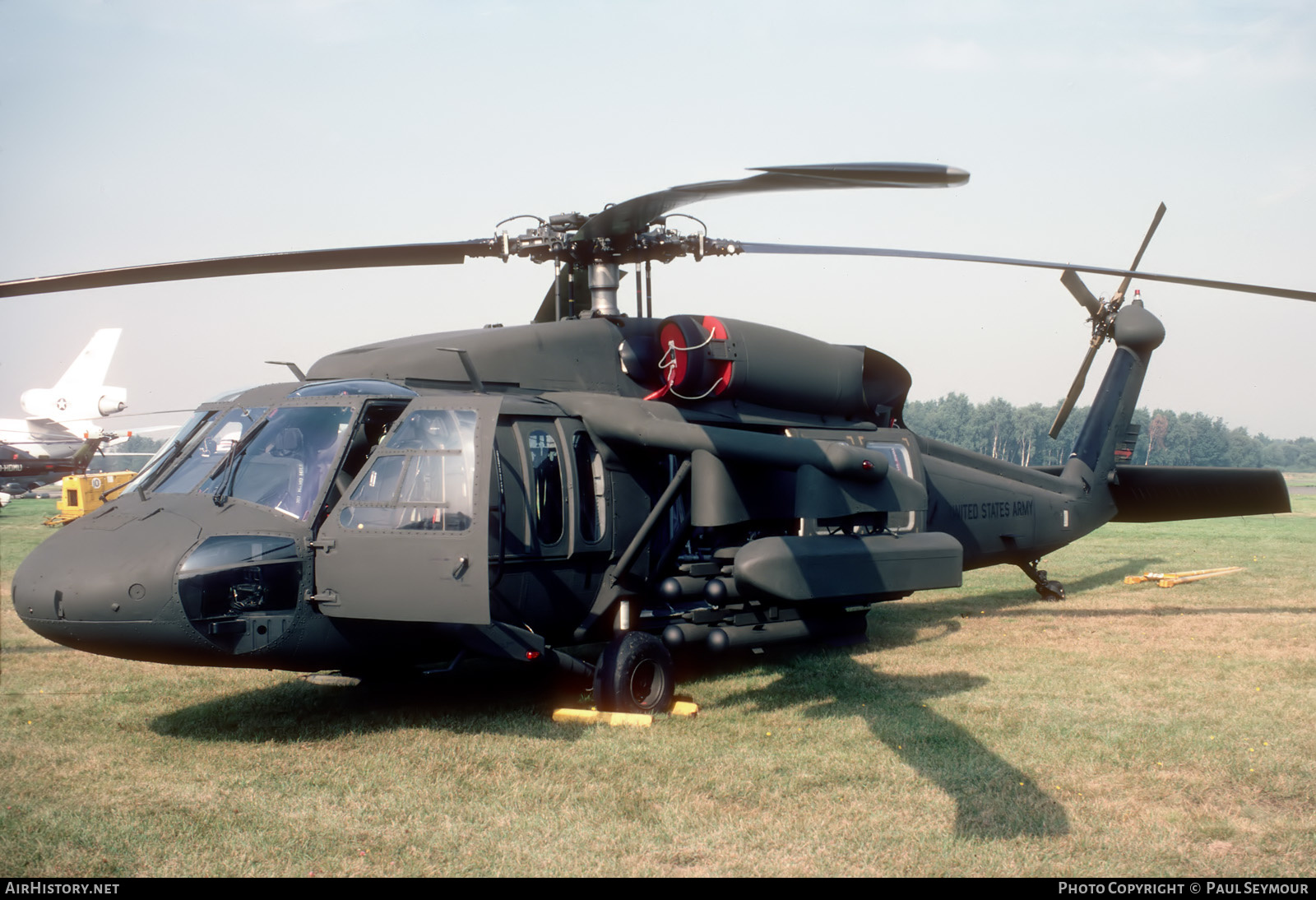 Aircraft Photo of 81-23548 / 23548 | Sikorsky UH-60A Black Hawk (S-70A) | USA - Army | AirHistory.net #657197