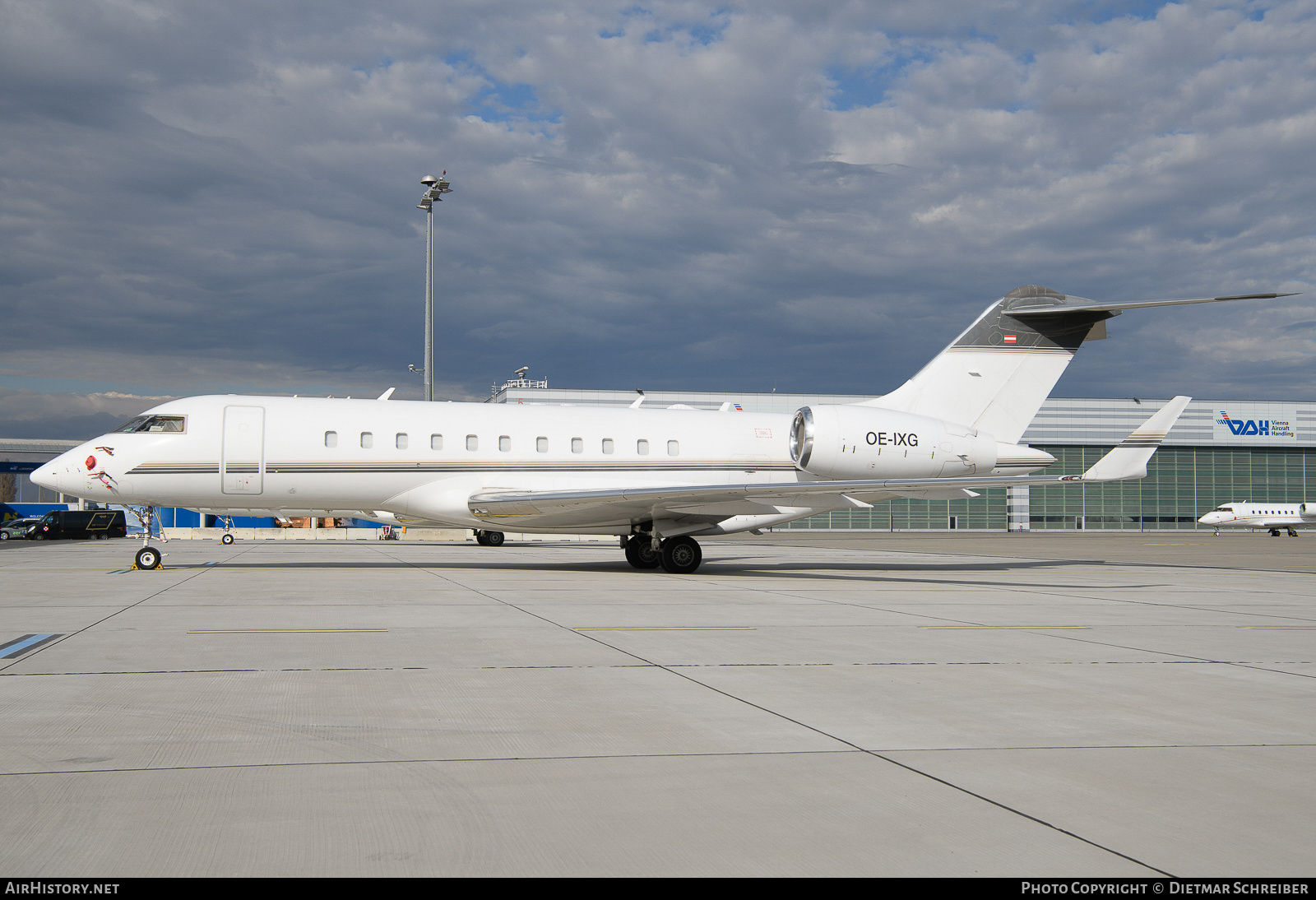Aircraft Photo of OE-IXG | Bombardier Global 5000 (BD-700-1A11) | AirHistory.net #657214
