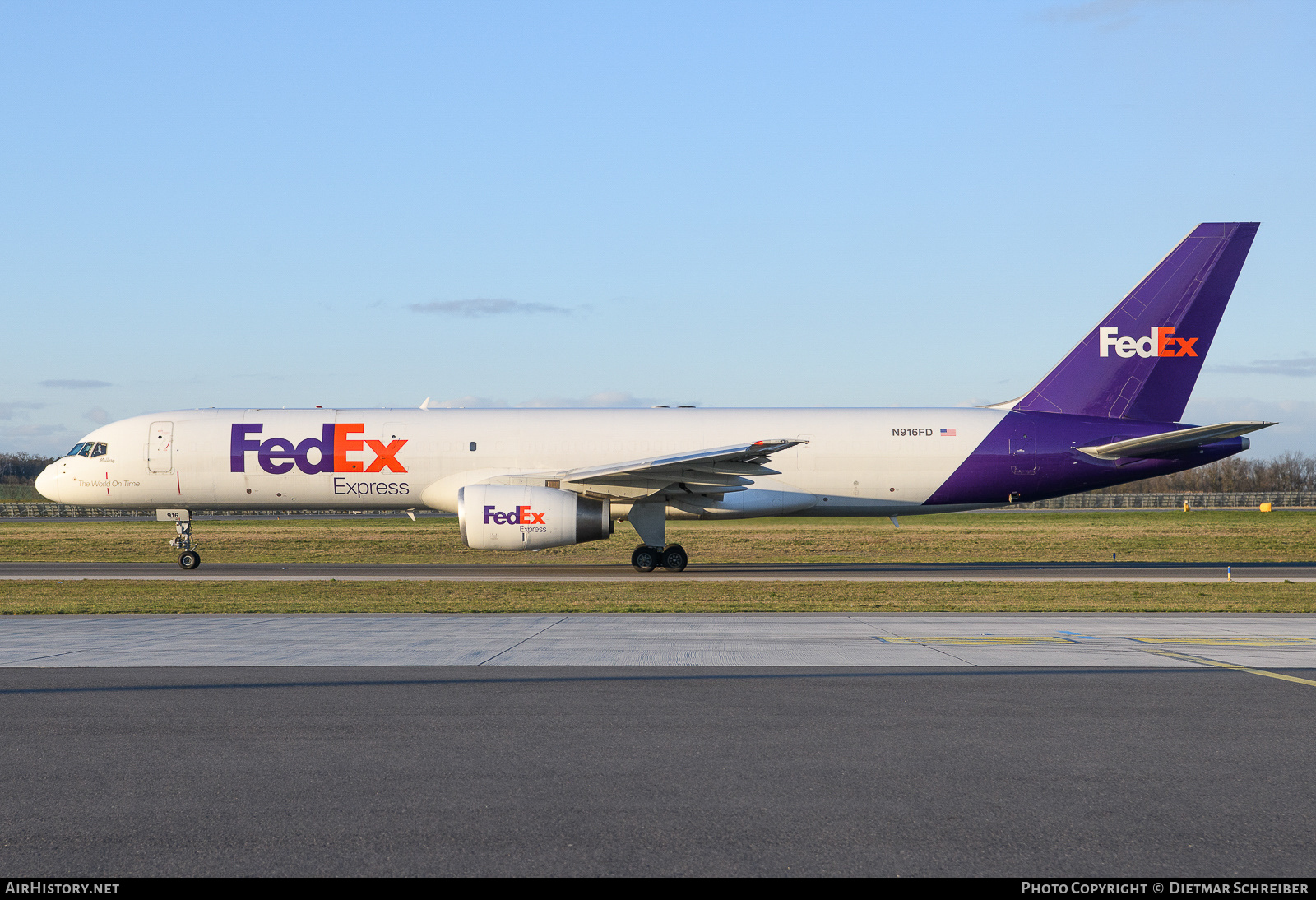 Aircraft Photo of N916FD | Boeing 757-27B(SF) | FedEx Express | AirHistory.net #657297