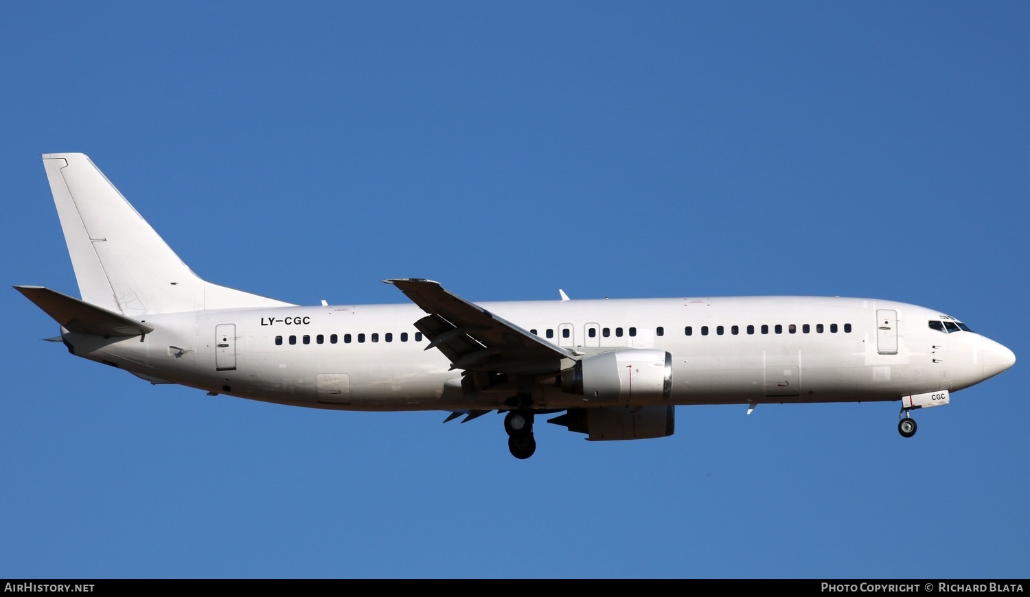 Aircraft Photo of LY-CGC | Boeing 737-4Y0 | AirHistory.net #657327