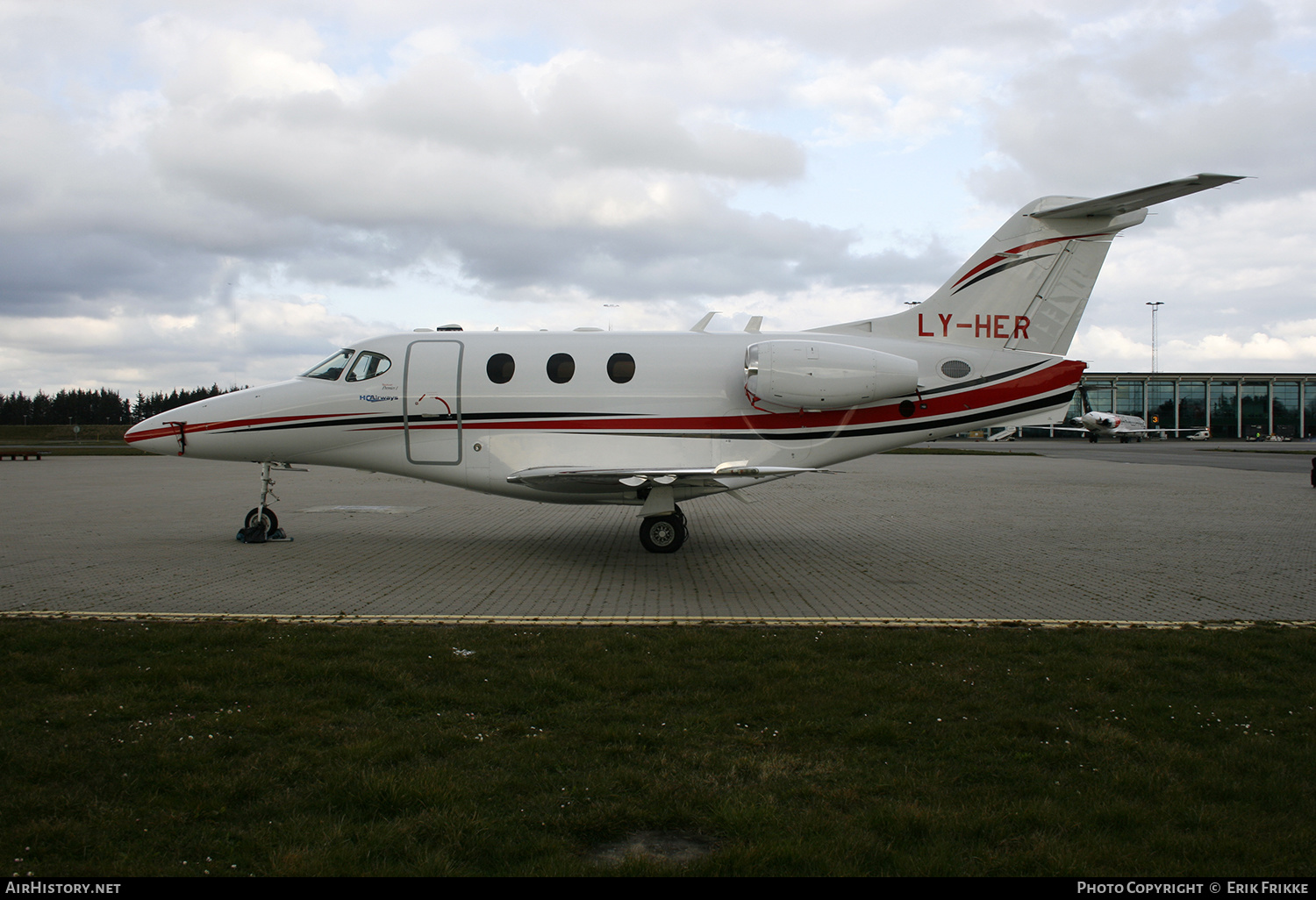 Aircraft Photo of LY-HER | Hawker Beechcraft 390 Premier IA | AirHistory.net #657336