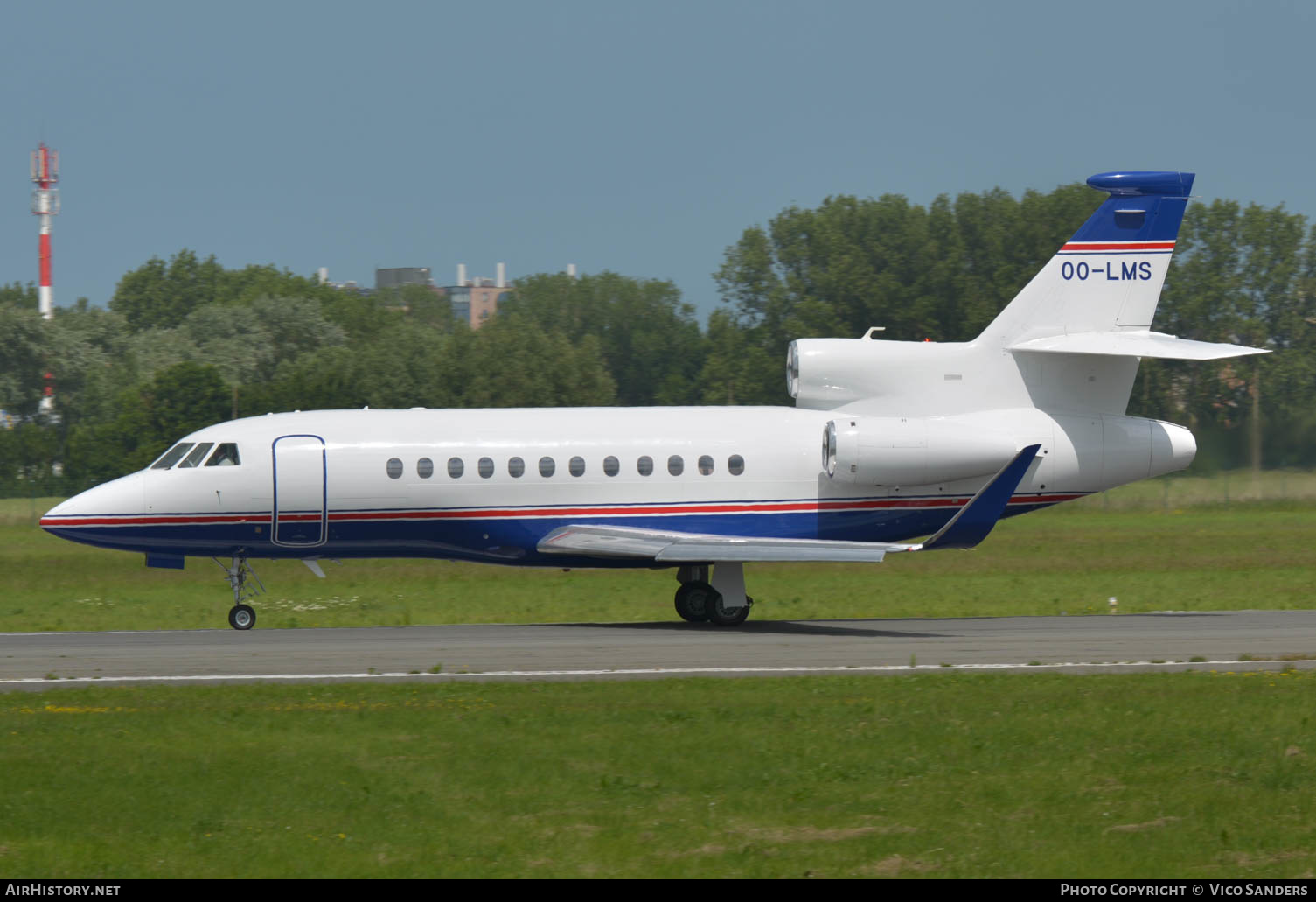Aircraft Photo of OO-LMS | Dassault Falcon 900LX | AirHistory.net #657404