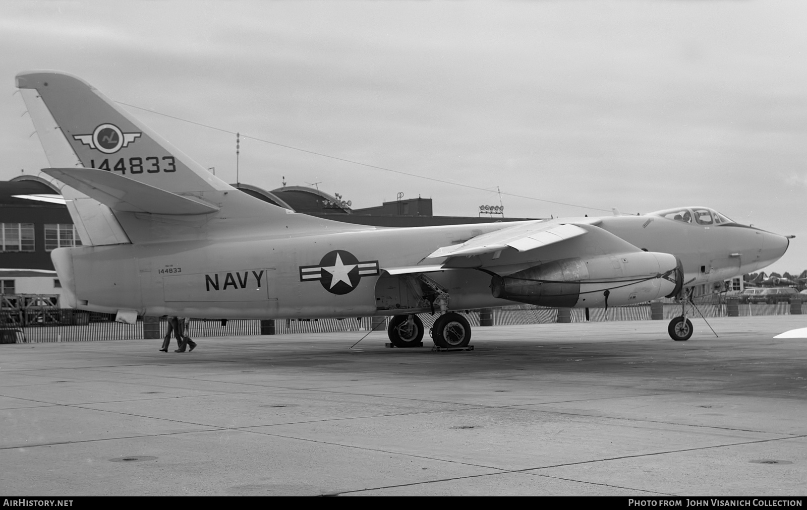 Aircraft Photo of 144833 | Douglas RA-3B Skywarrior | USA - Navy | AirHistory.net #657408