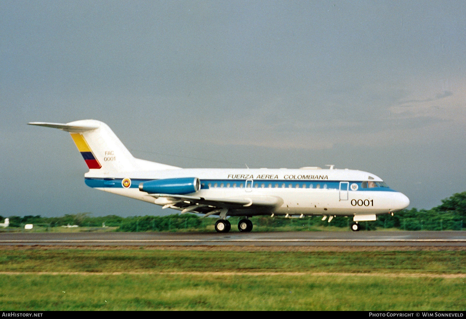 Aircraft Photo of FAC0001 / 0001 | Fokker F28-1000 Fellowship | Colombia - Air Force | AirHistory.net #657417