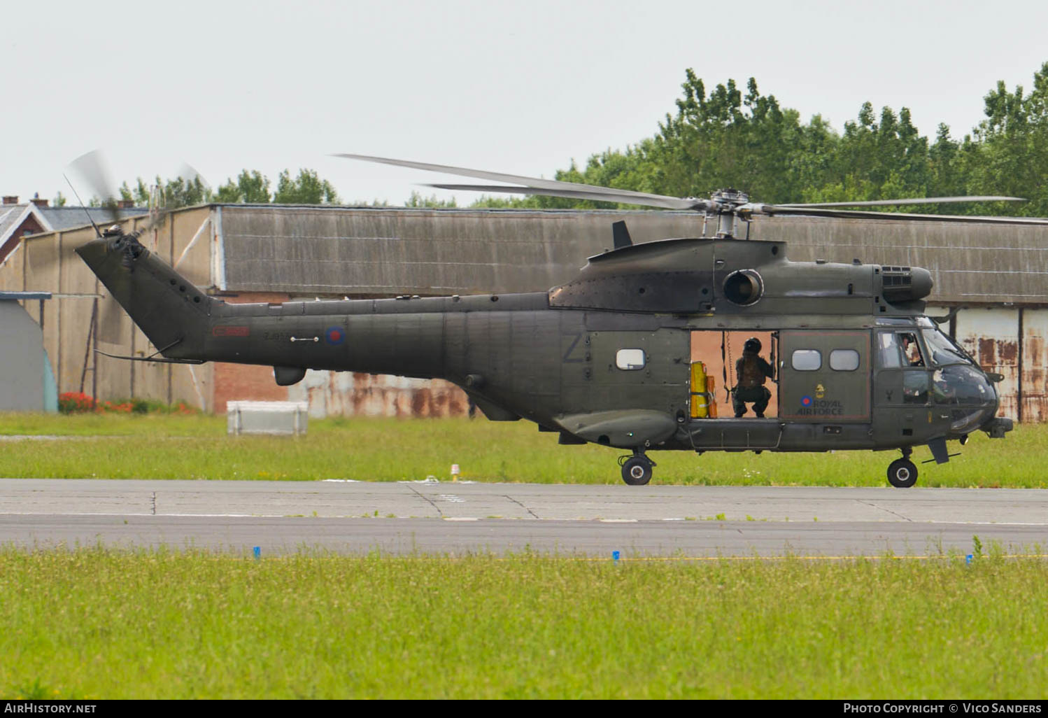 Aircraft Photo of ZJ957 | Aerospatiale SA-330E Puma HC1 | UK - Air Force | AirHistory.net #657437