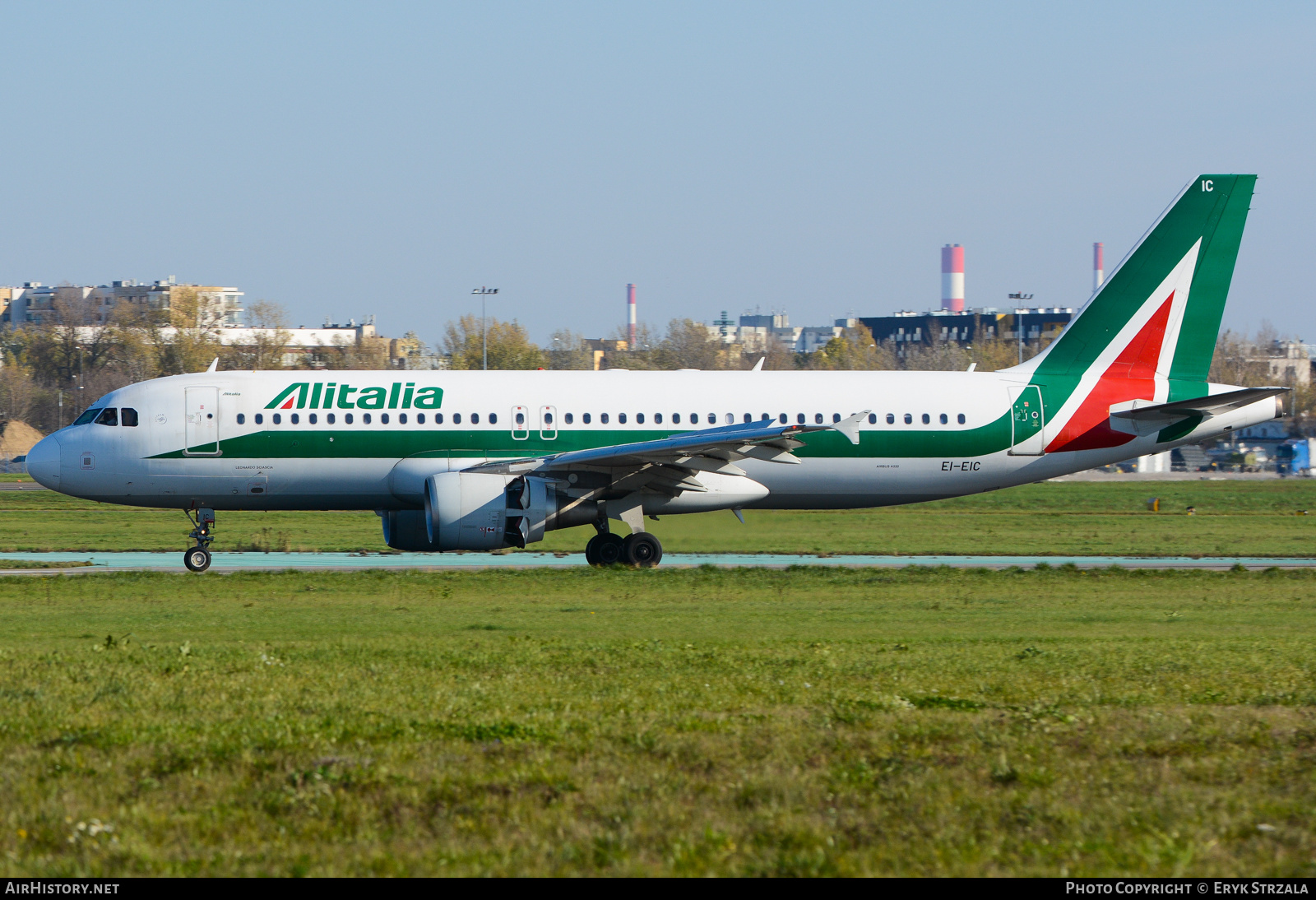 Aircraft Photo of EI-EIC | Airbus A320-216 | Alitalia | AirHistory.net #657459