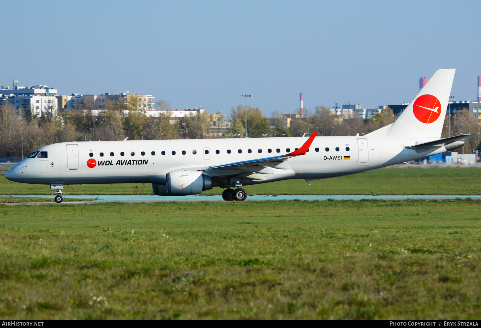 Aircraft Photo of D-AWSI | Embraer 190LR (ERJ-190-100LR) | WDL Aviation | AirHistory.net #657460