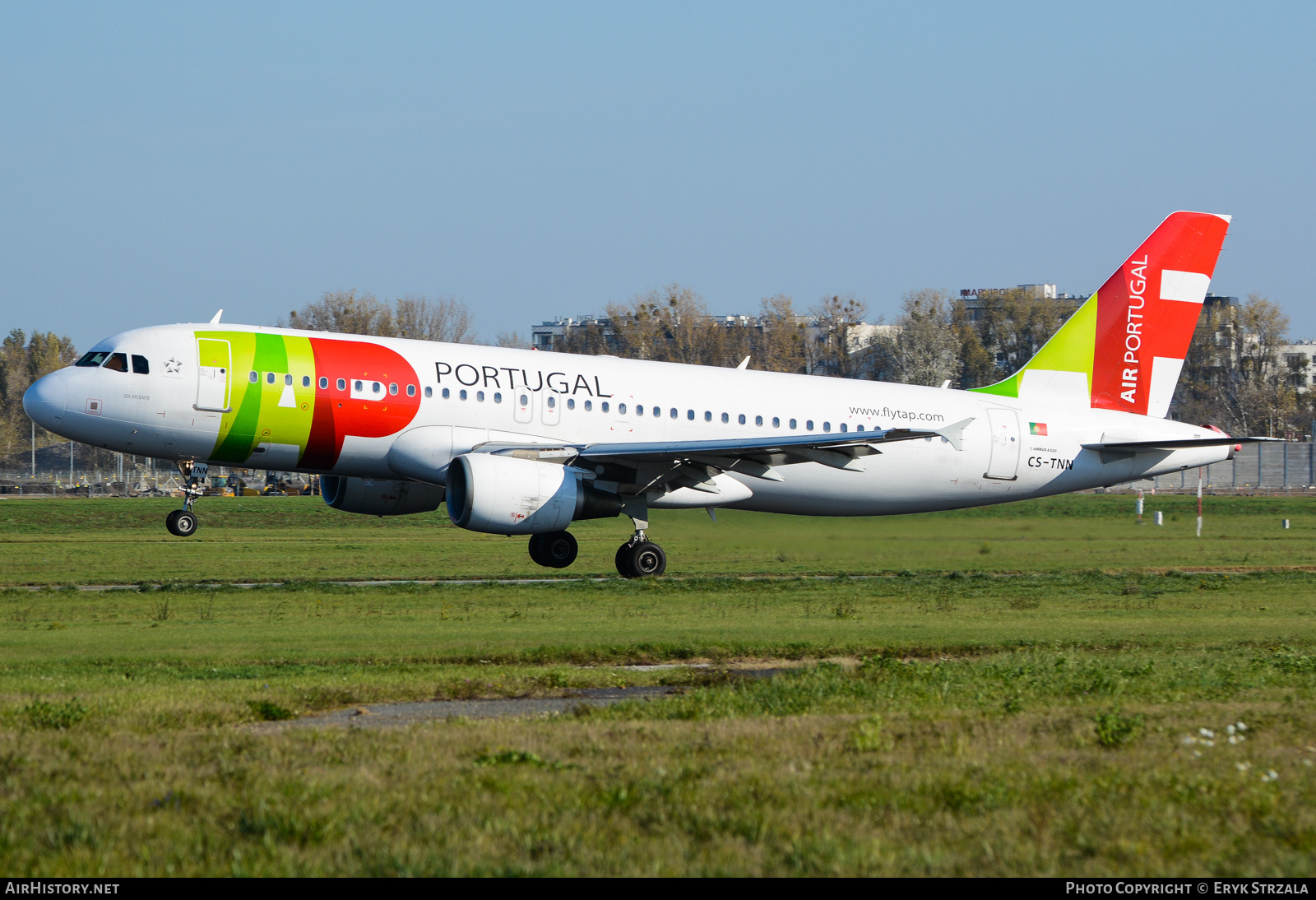 Aircraft Photo of CS-TNN | Airbus A320-214 | TAP Air Portugal | AirHistory.net #657463