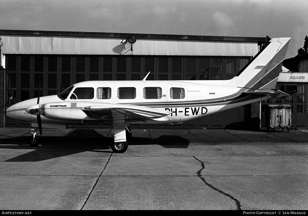 Aircraft Photo of PH-EWD | Piper PA-31-350 Chieftain | AirHistory.net #657563