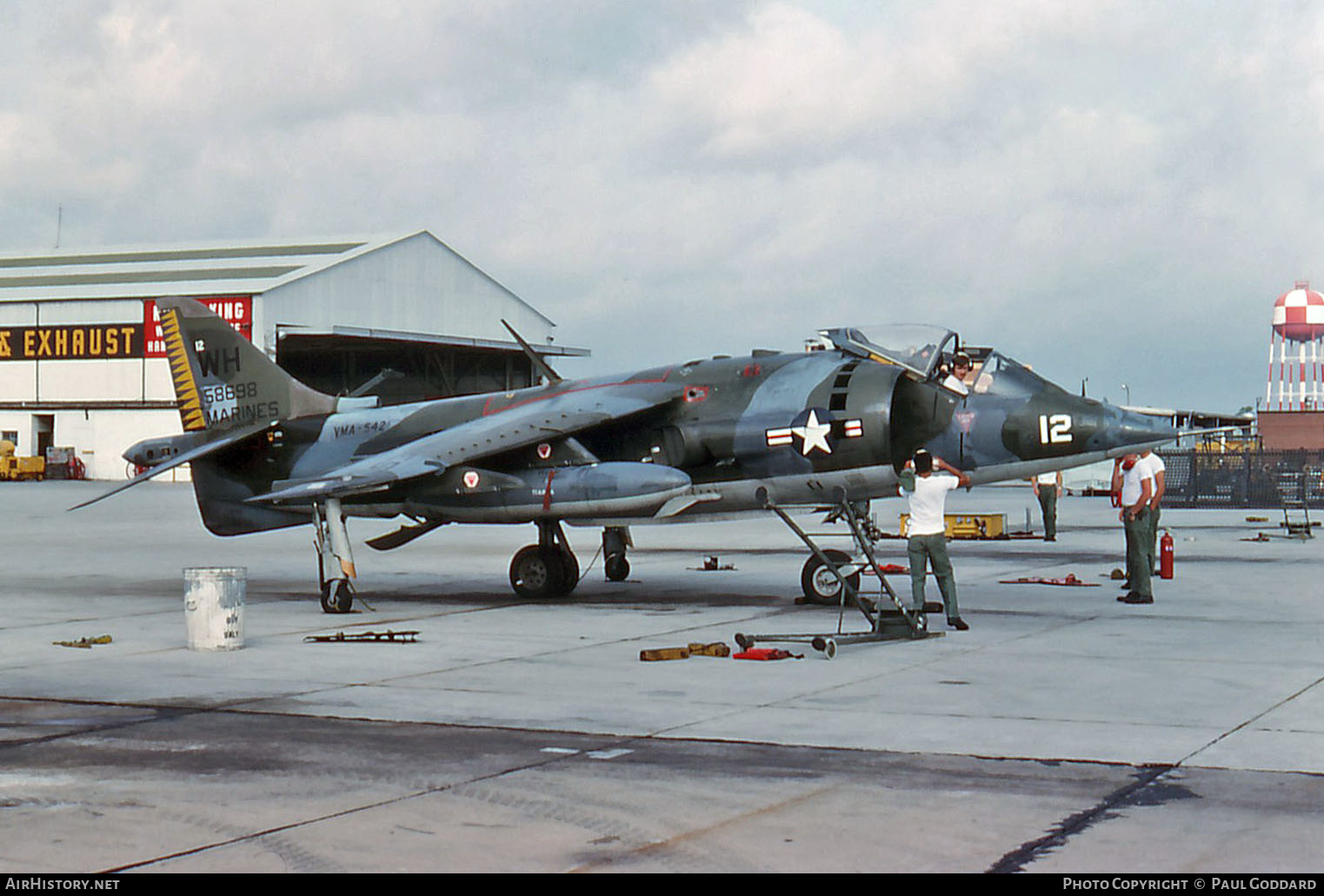 Aircraft Photo of 158698 | Hawker Siddeley AV-8A Harrier | USA - Marines | AirHistory.net #657593