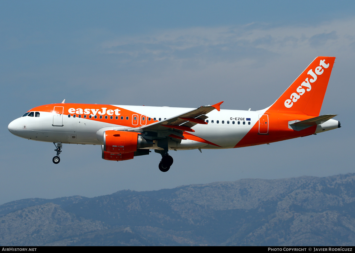 Aircraft Photo of G-EZGE | Airbus A319-111 | EasyJet | AirHistory.net #657682