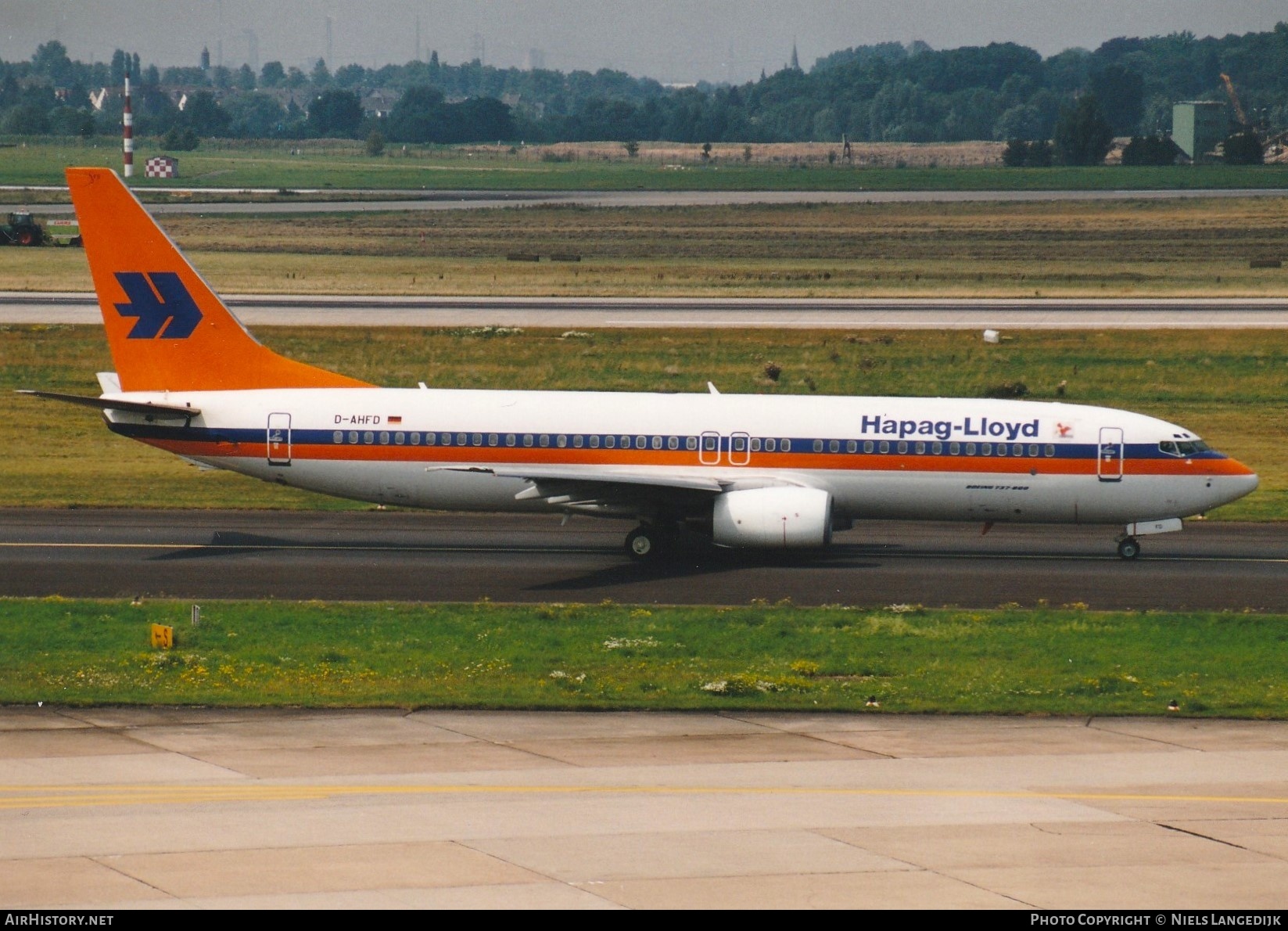 Aircraft Photo of D-AHFD | Boeing 737-8K5 | Hapag-Lloyd | AirHistory.net #657690